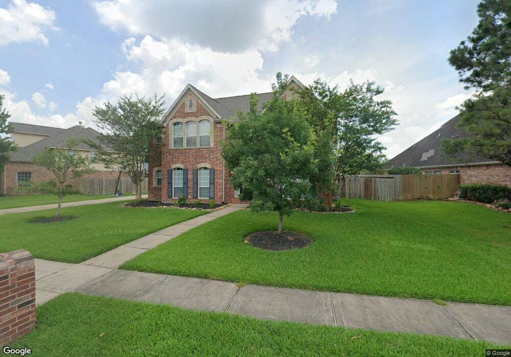 511 Falcon Lake Dr, Friendswood, TX 77546 - photo 1