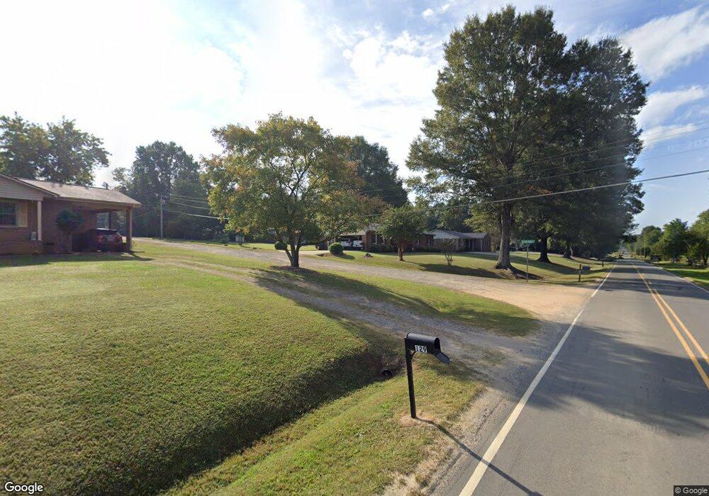 129 Seven Oaks Ln, Statesville, NC 28677 - photo 1