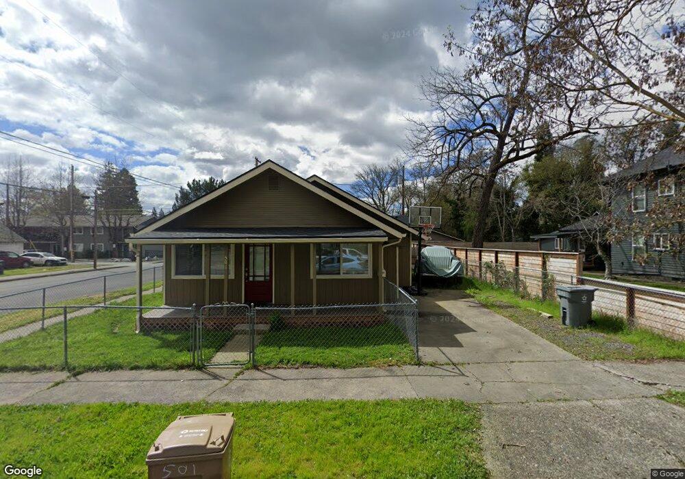 501 NW C St, Grants Pass, OR 97526 - photo 1