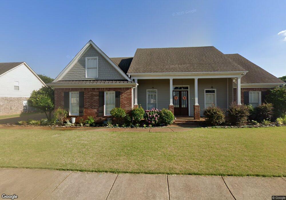 2127 Saint Ives Ln, Hernando, MS 38632 - photo 1
