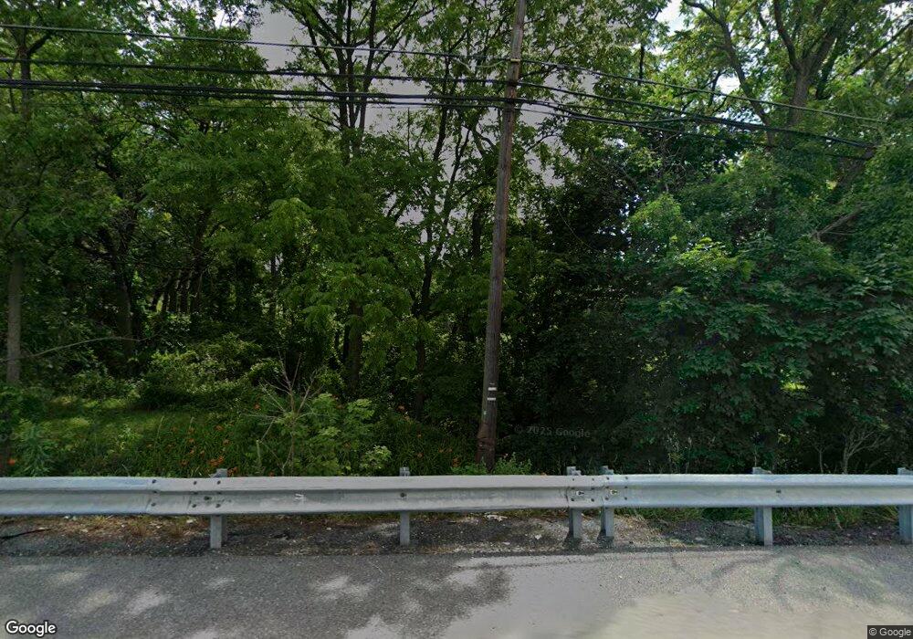 337 N Walnut St, Bath, PA 18014 - photo 1