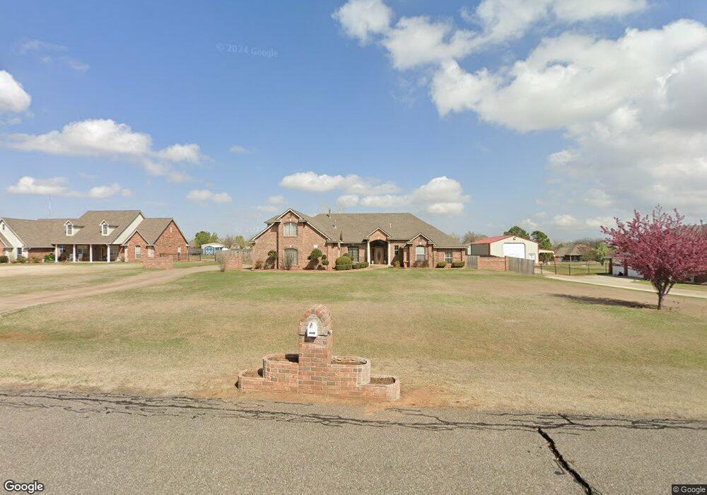 2113 NE 15th St, Moore, OK 73160 - photo 1