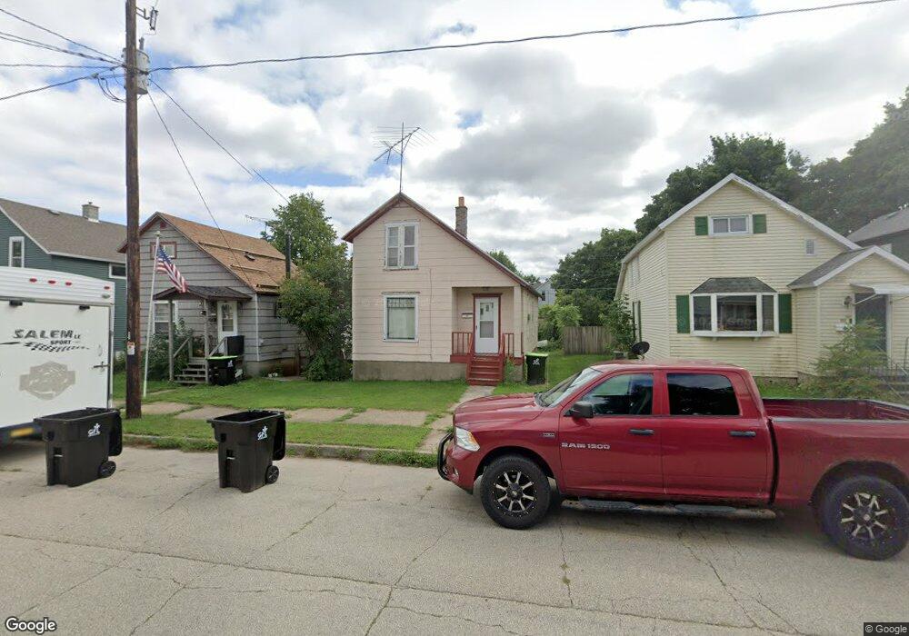 1115 17th Ave, Menominee, MI 49858 - photo 1