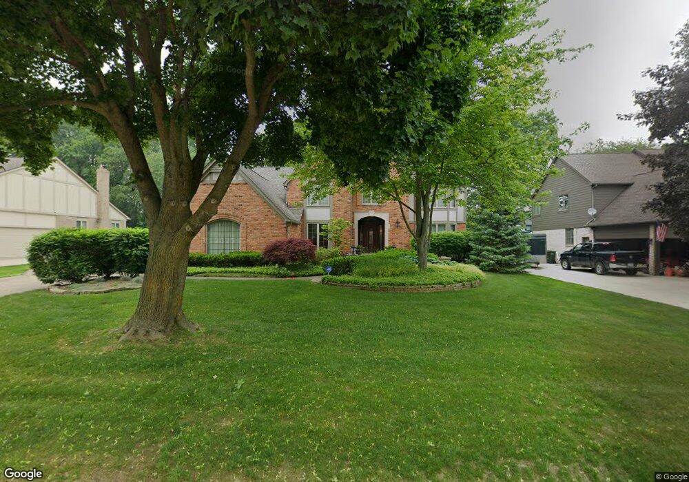 3704 Merriweather Ln, Rochester Hills, MI 48306 - photo 1