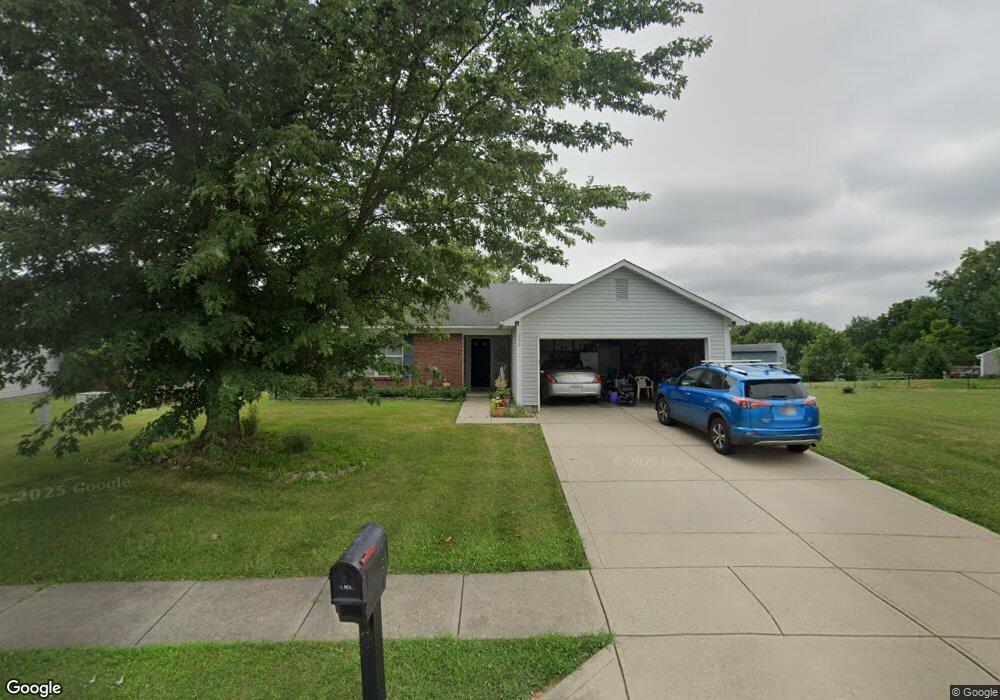 235 Meadow Creek South Dr, Whiteland, IN 46184 - photo 1