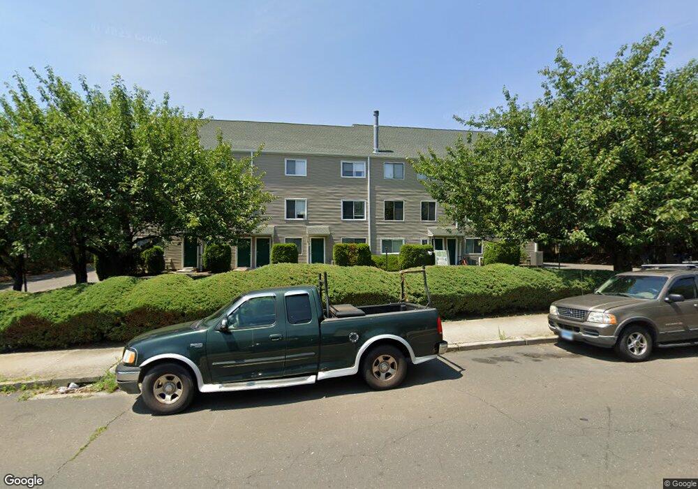 31 Stuart Ave unit 11, Norwalk, CT 06850 - photo 1