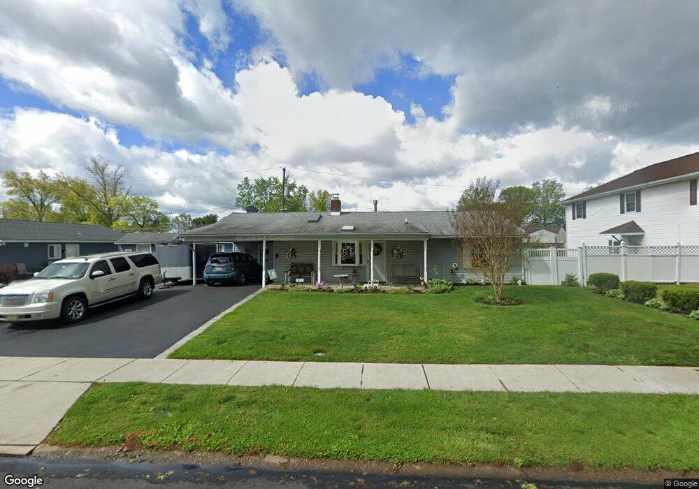 81 Gable Hill Rd, Levittown, PA 19057 - photo 1