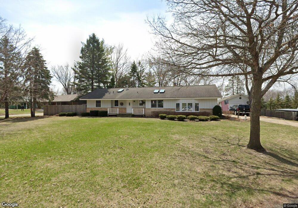 5751 Oakview Ln, Minnetonka, MN 55345 - photo 1