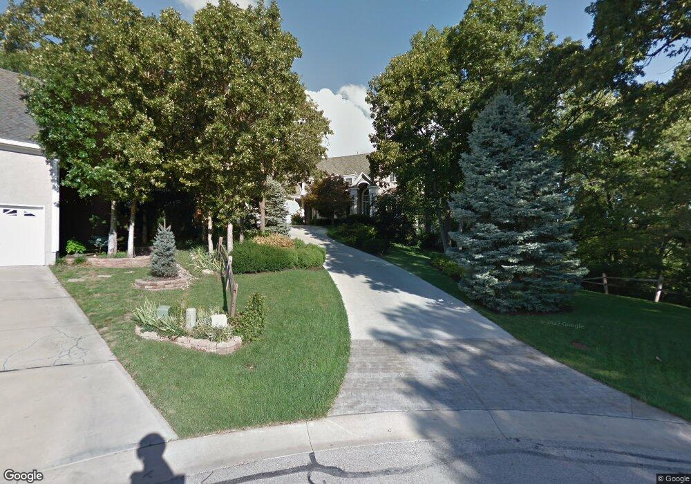 7556 Eicher Dr, Shawnee, KS 66217 - photo 1