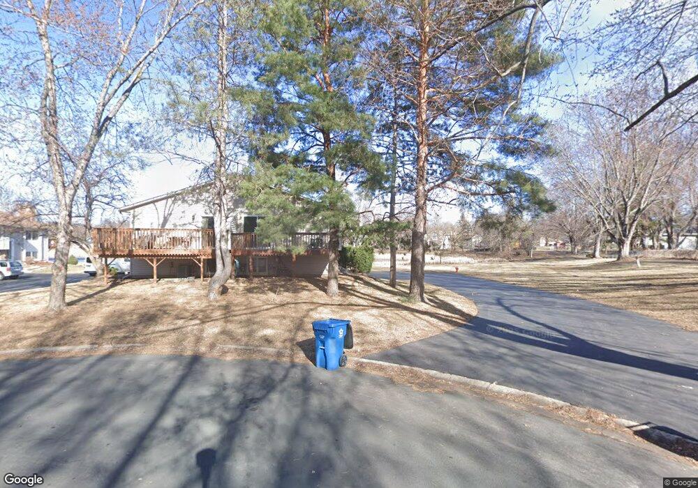 10344 Yorktown Ln N, Maple Grove, MN 55369 - photo 1