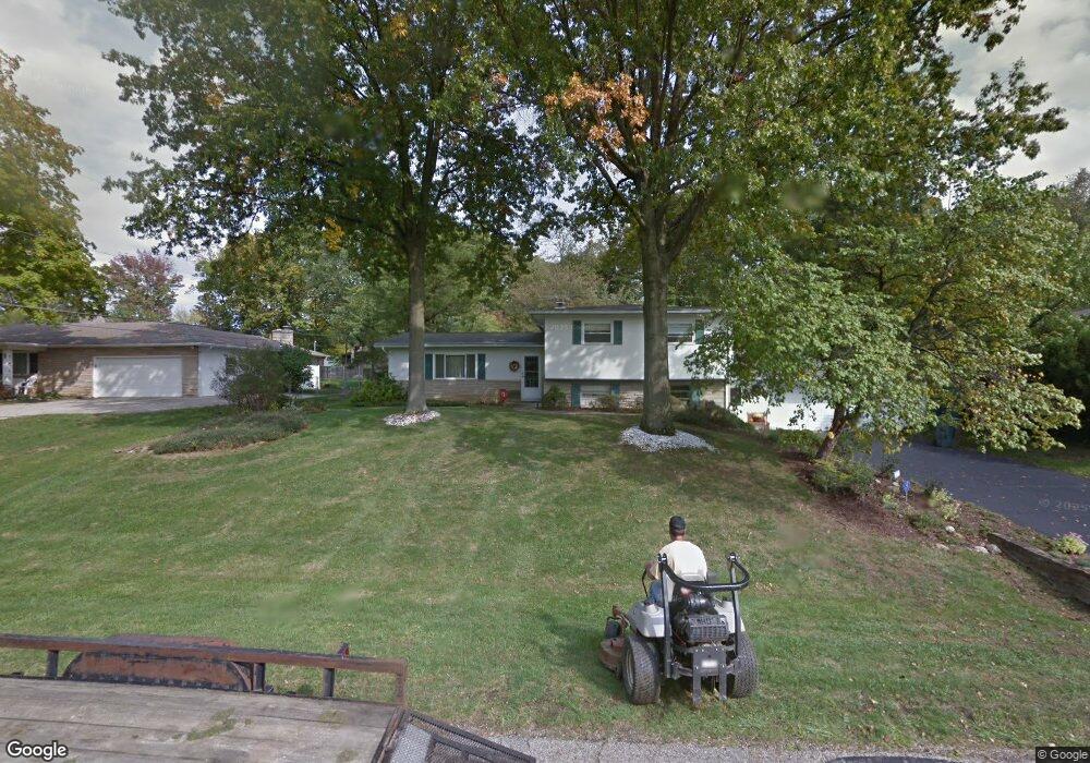 1006 Lornaberry Ln, Columbus, OH 43213 - photo 1