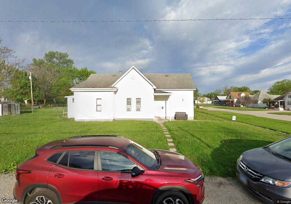 801 Prairie Ave, Mattoon, IL 61938 - photo 1