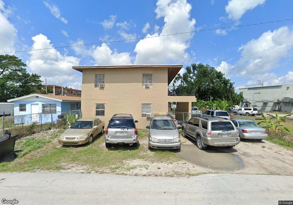 514 SW 7th St, Belle Glade, FL 33430 - photo 1