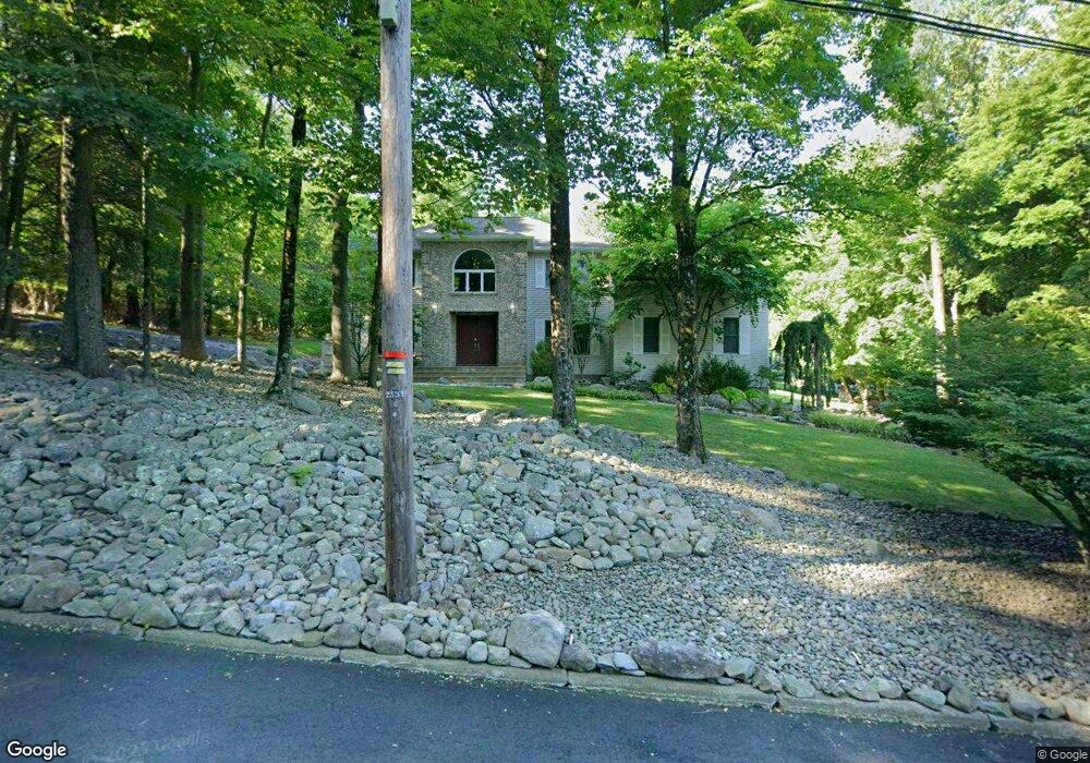 3 Quincy Ct, Airmont, NY 10901 - photo 1