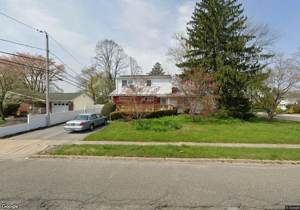 5 Rye Place, ComMacK, NY 11725 - photo 1