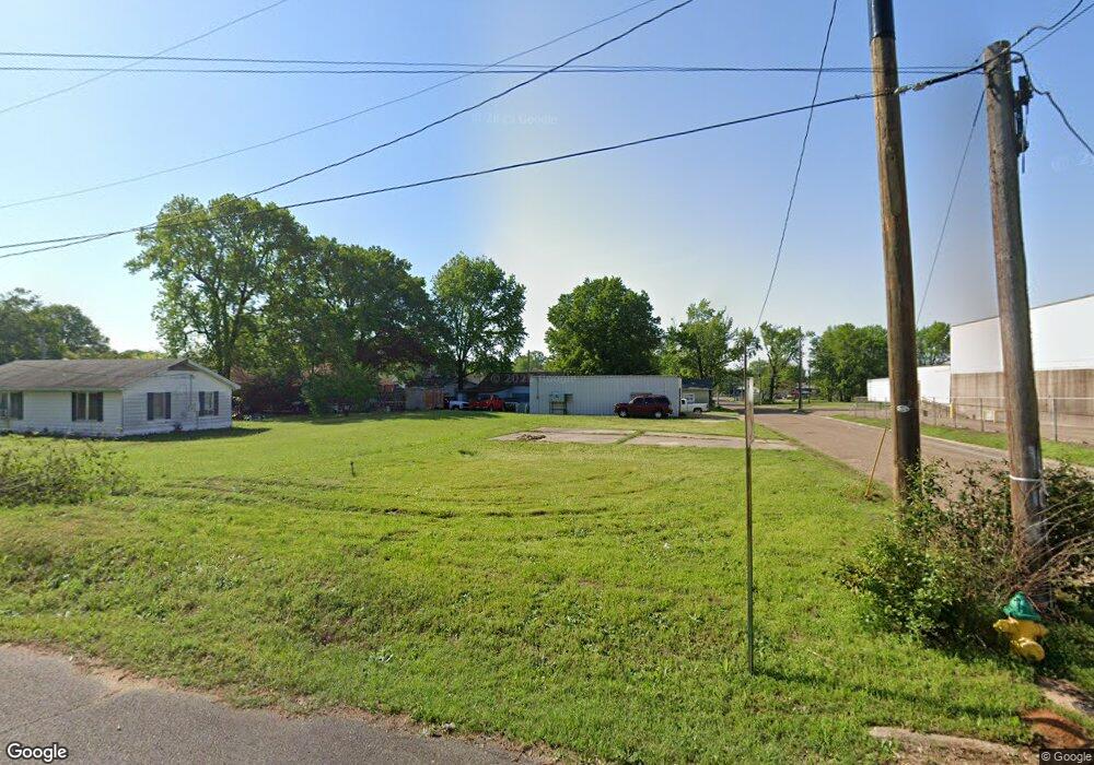 202 E 38th St, Texarkana, AR 71854 - photo 1