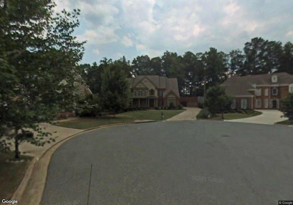 3869 Fort Trail NE unit II, Roswell, GA 30075 - photo 1
