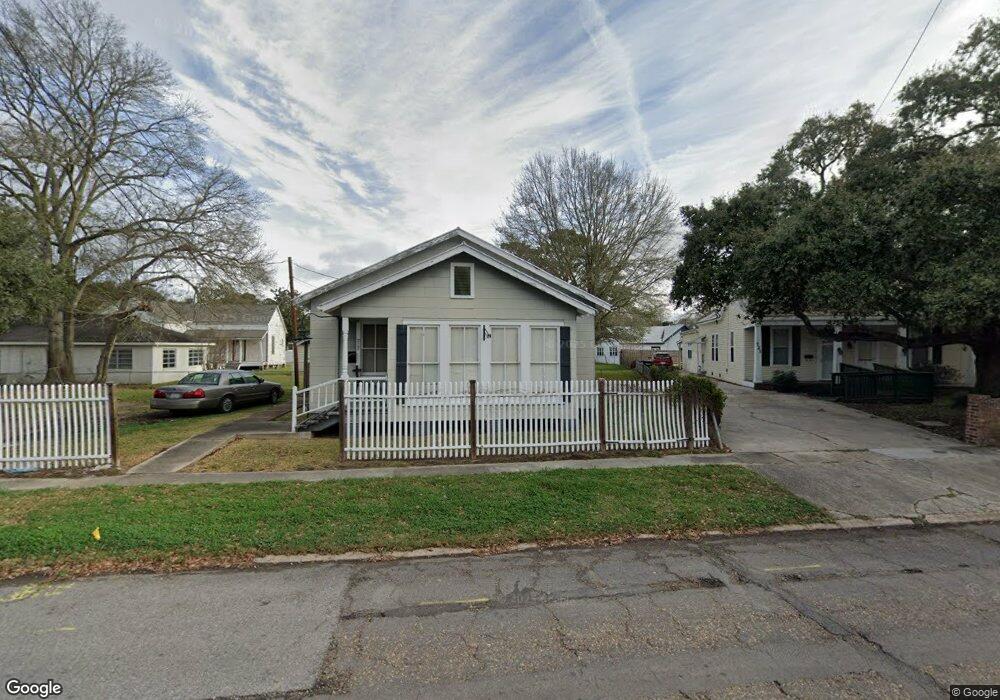 717 Charles St, New Iberia, LA 70560 - photo 1