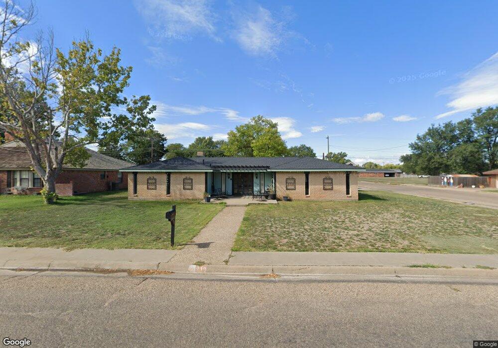219 Bailey Ave, Dumas, TX 79029 - photo 1