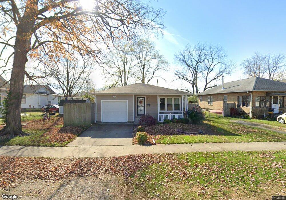 611 W Franklin Ave, Effingham, IL 62401 - photo 1