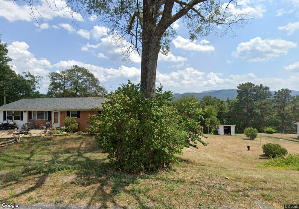 302 Dogwood Ln, Bentonville, VA 22610 - photo 1