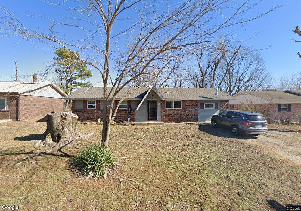 1807 Craig Cir, Rogers, AR 72758 - photo 1