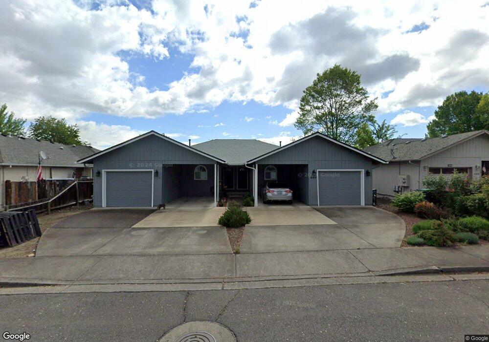544 Countryside Dr, Central Point, OR 97502 - photo 1