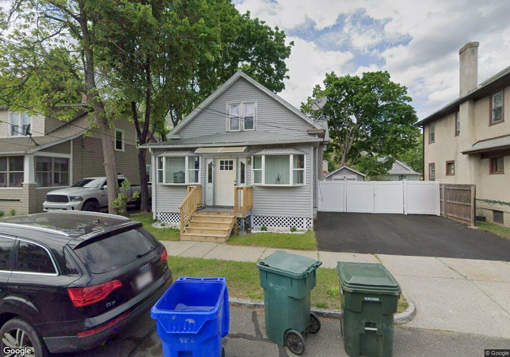 28 Crest St, Springfield, MA 01109 - photo 1