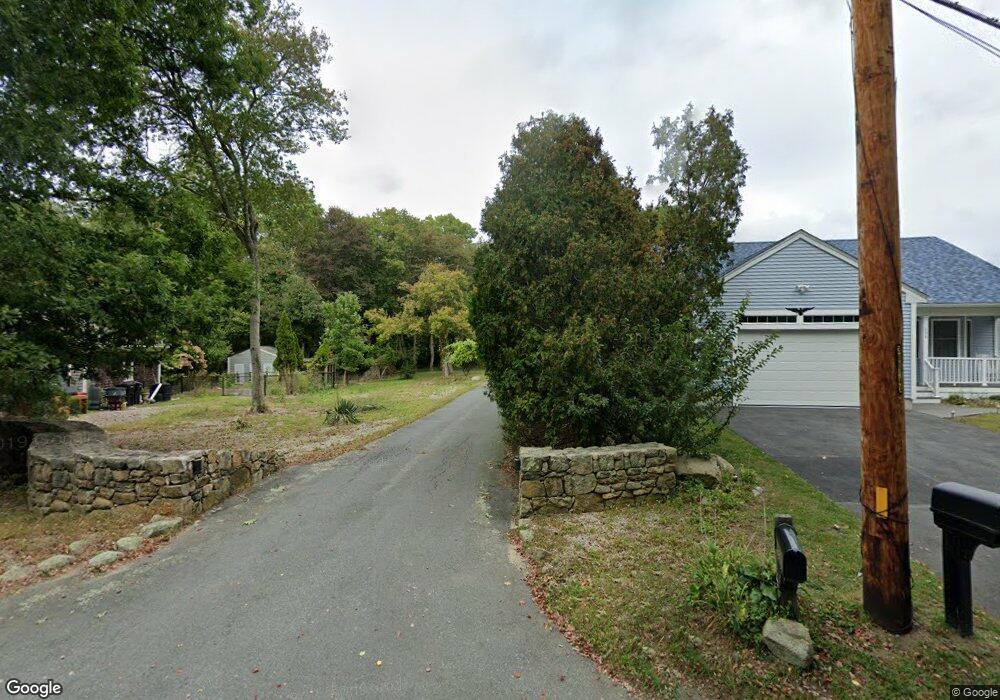 143 Rockland St, South Dartmouth, MA 02748 - photo 1