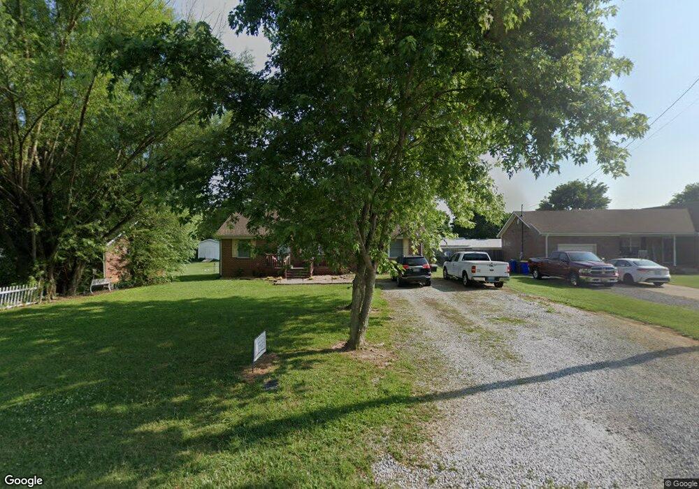 821 Mark St, Franklin, KY 42134 - photo 1