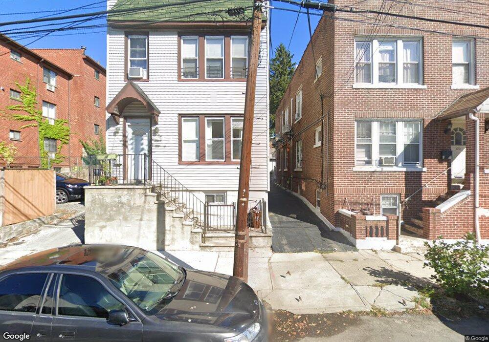 6711 53rd Dr, Maspeth, NY 11378 - photo 1