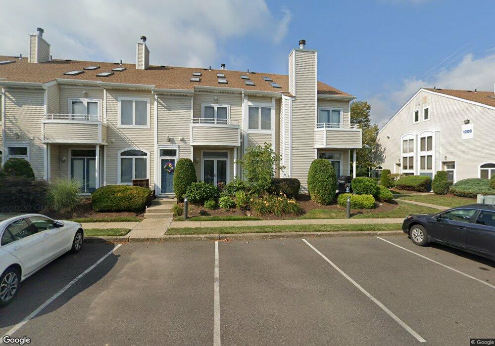 1105 Barbara's Ct, North Wales, PA 19454 - photo 1