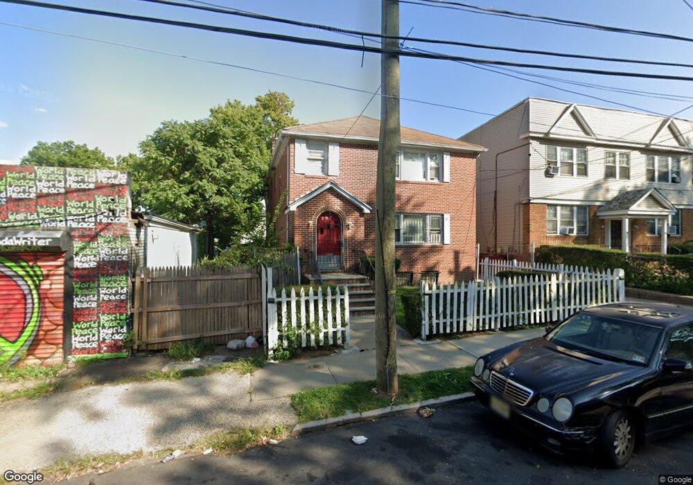 214 Alexander St, Newark, NJ 07106 - photo 1