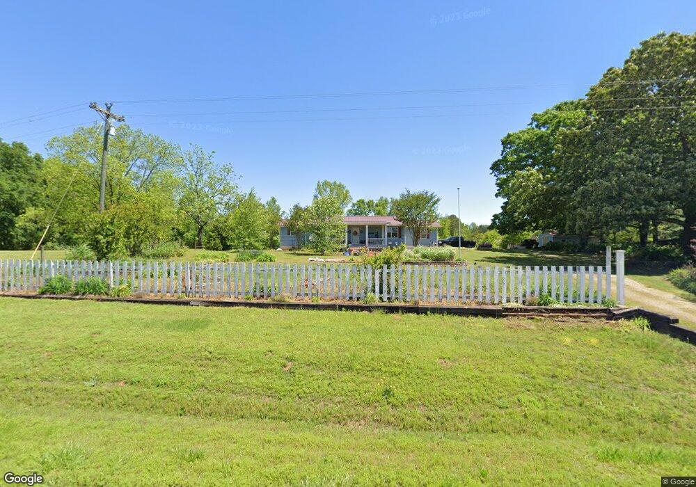 2290 Rock Pillar Rd, Carnesville, GA 30521 - photo 1