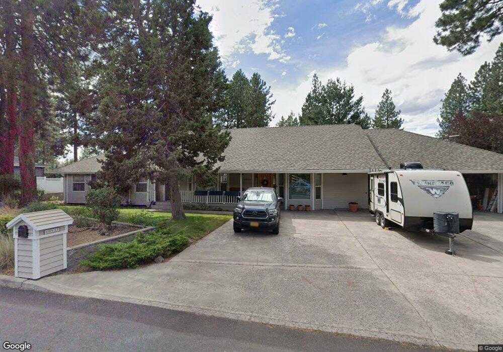 60933 Zircon Dr, Bend, OR 97702 - photo 1