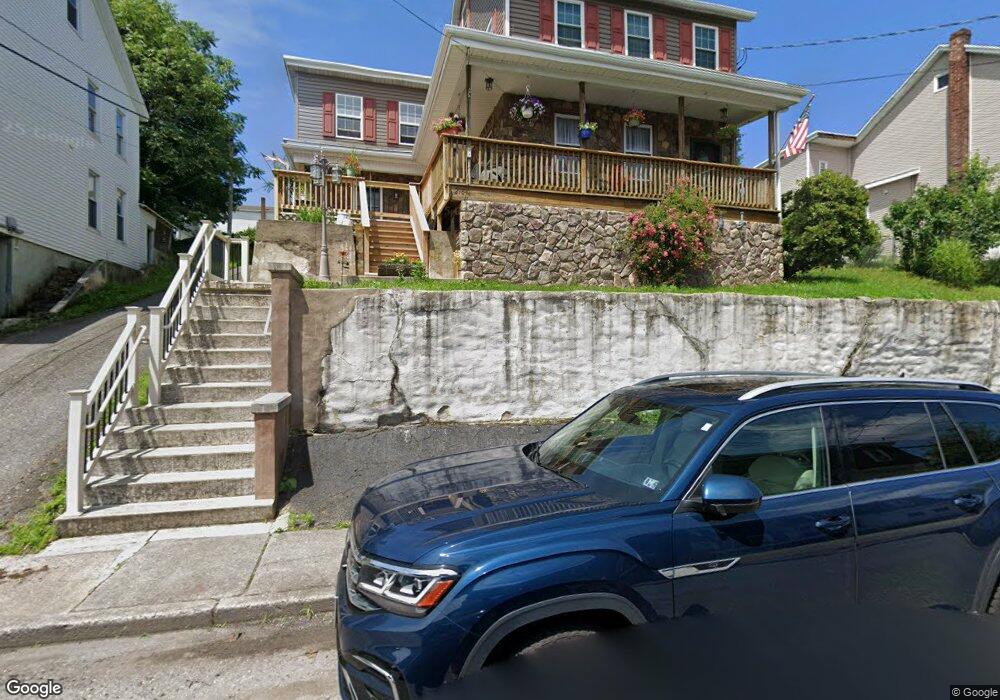 218 Washington St, Tamaqua, PA 18252 - photo 1