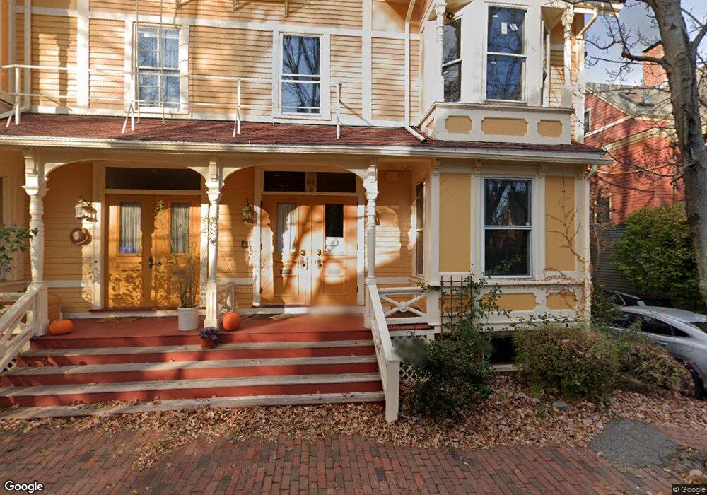 21 Lancaster St unit B, Cambridge, MA 02140 - photo 1