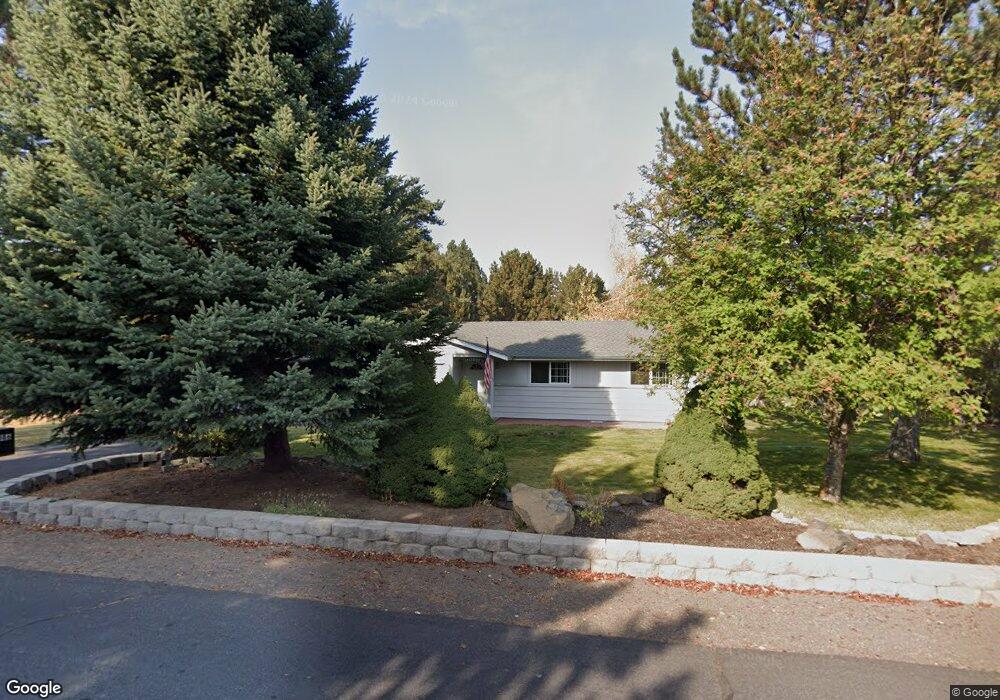 21086 Thomas Dr, Bend, OR 97702 - photo 1