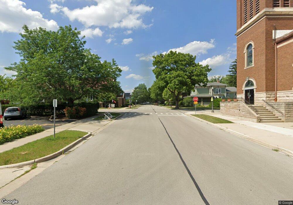 28 Center St unit 206, Naperville, IL 60540 - photo 1