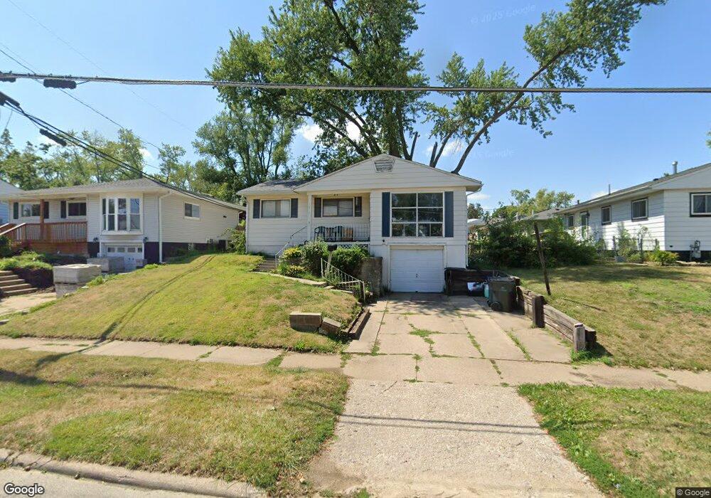 1304 15th St SW, Cedar Rapids, IA 52404 - photo 1