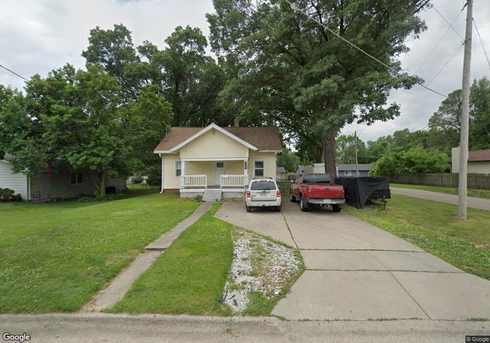 701 E Hughes Ave, Des Moines, IA 50315 - photo 1