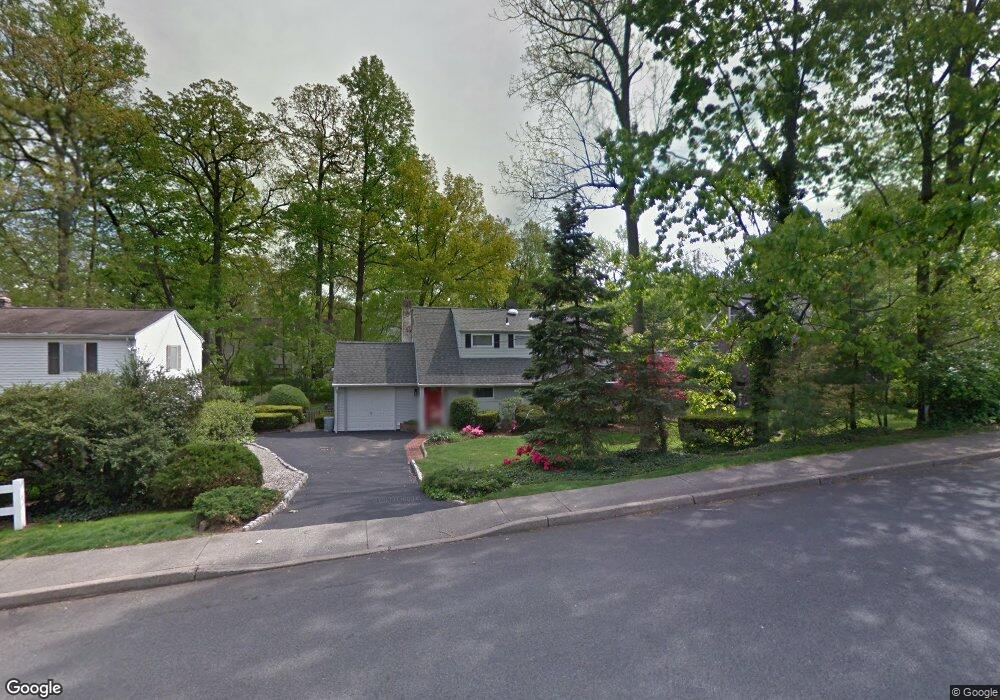 162 Riveredge Rd, Tenafly, NJ 07670 - photo 1