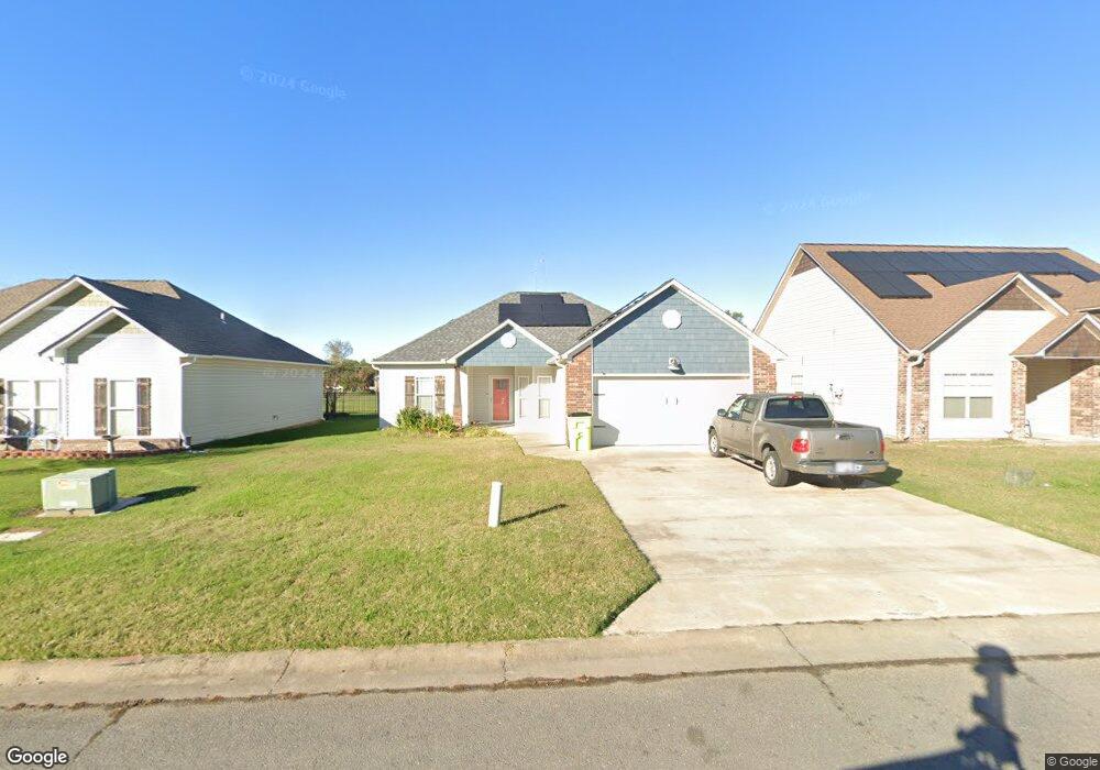 1814 S Spring St, Stuttgart, AR 72160 - photo 1