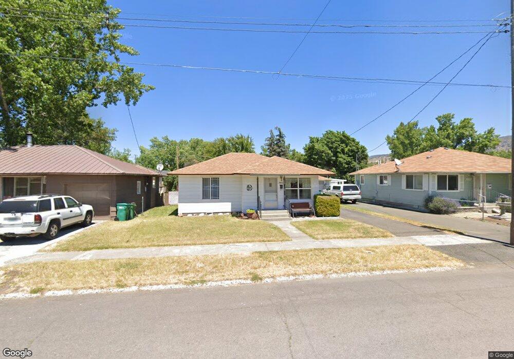 2451 Radcliffe Ave, Klamath Falls, OR 97601 - photo 1