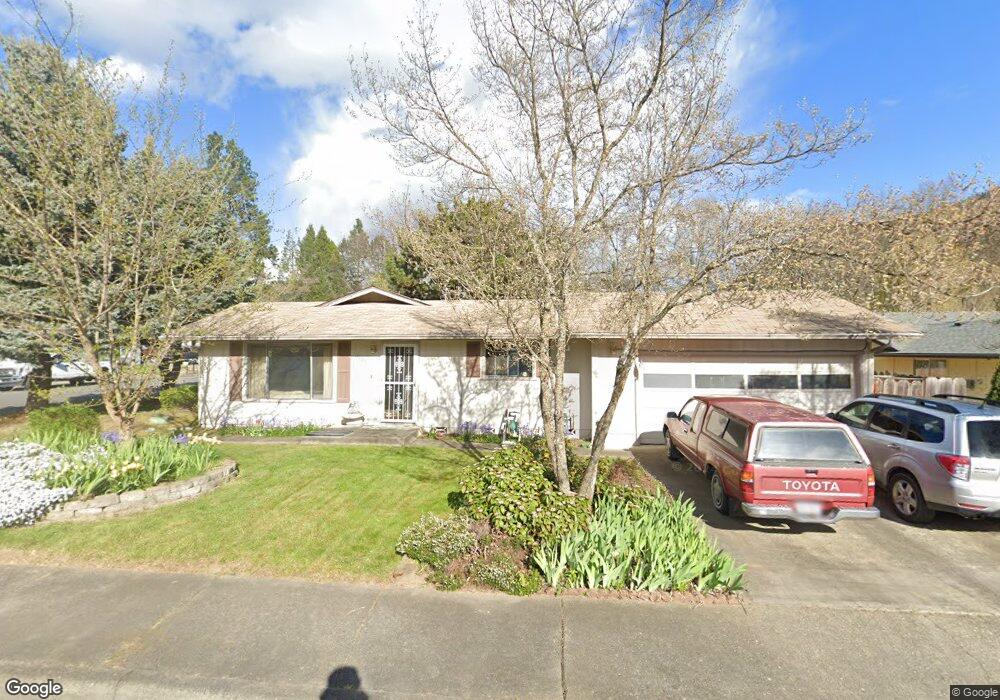 1169 SE Marjean Ln, Grants Pass, OR 97526 - photo 1