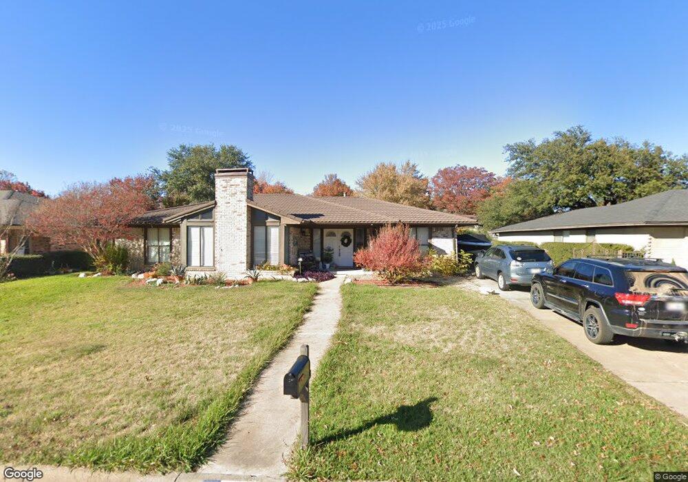 4516 Cinnamon Hill Dr, Fort Worth, TX 76133 - photo 1