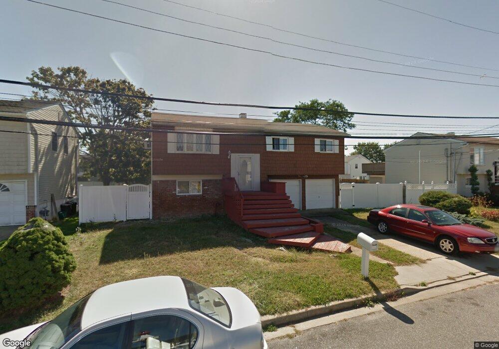 3610 Nimrod St, Seaford, NY 11783 - photo 1