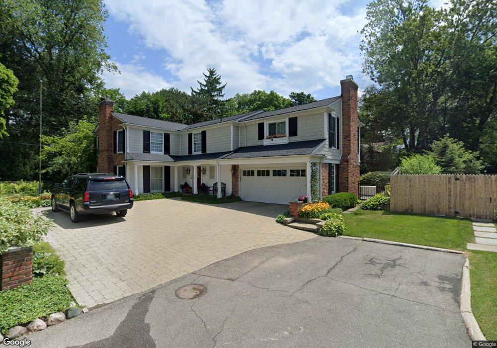 38 Harbor Hill Rd, Grosse Pointe Farms, MI 48236 - photo 1