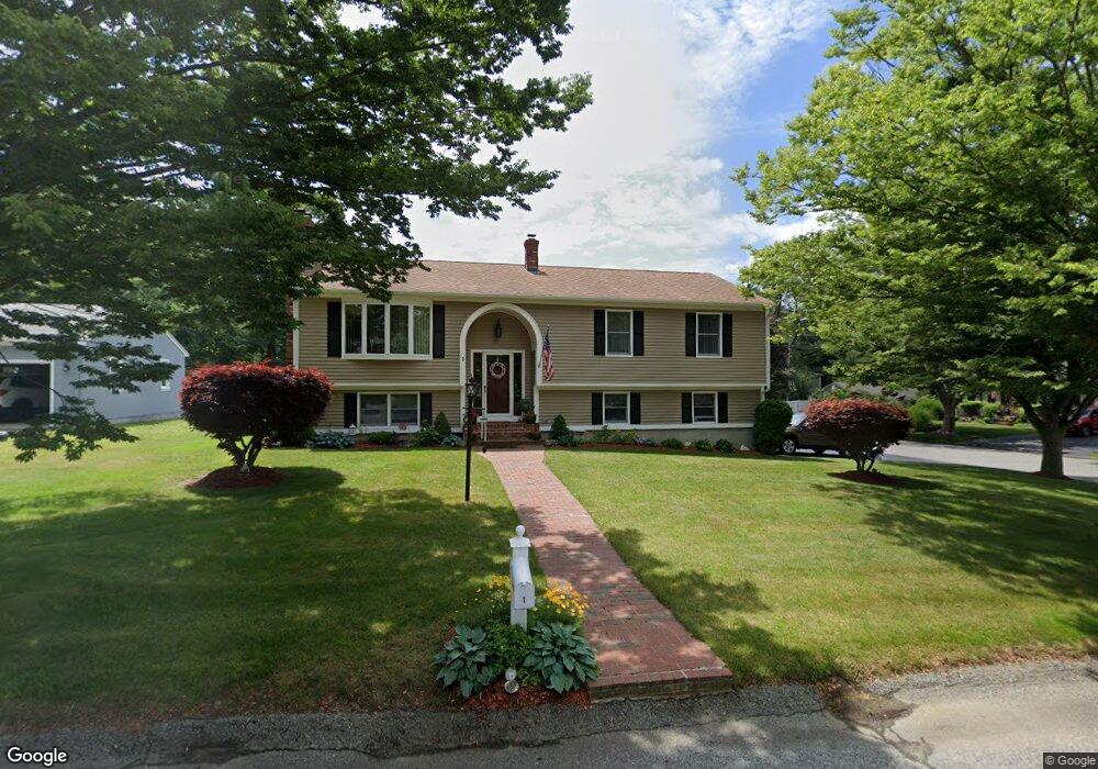 1 Peckham Place, Bristol, RI 02809 - photo 1