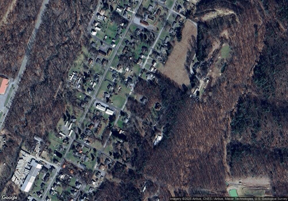 170 N Laurel Ave, Berkeley Springs, WV 25411 - photo 1